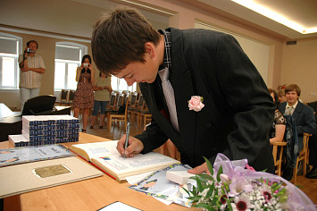 Slavnostní předávání vysvědčení 2011