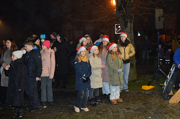 Adventní odpoledne a rozsvícení vánočního stromu