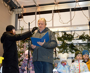 Zpívání koled s Českým rozhlasem Plzeň v Kasejovicích