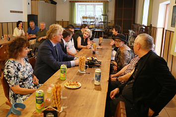 Slavnostního odhalení pamětní desky Vaclavu Bojerovi v Řesanicích