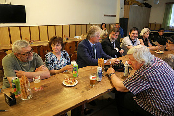 Slavnostního odhalení pamětní desky Vaclavu Bojerovi v Řesanicích